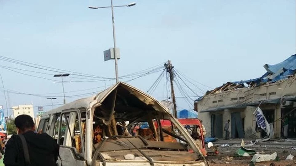 Σομαλία: Τουλάχιστον 17 νεκροί από επίθεση καμικάζι με παγιδευμένα αυτοκίνητα